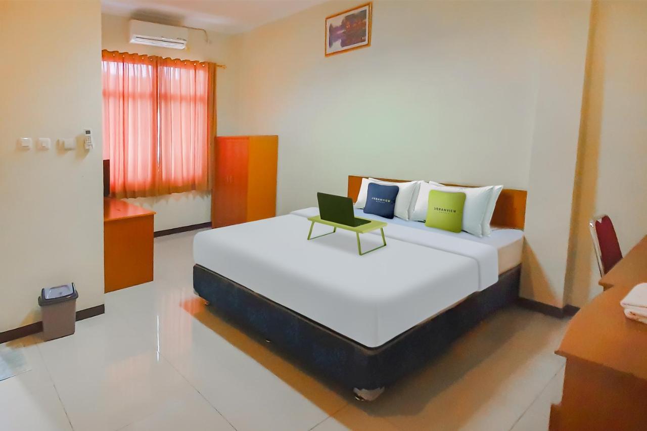 Urbanview Hotel Bartu Moh Toha Bandung By Reddoorz Exterior foto